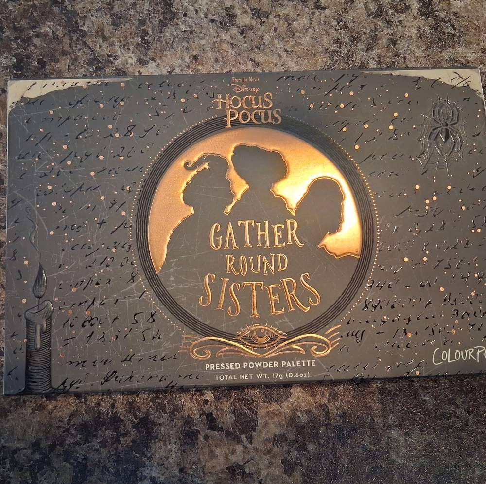 Hocus Pocus Gather Round Sisters Eyeshadow Palette